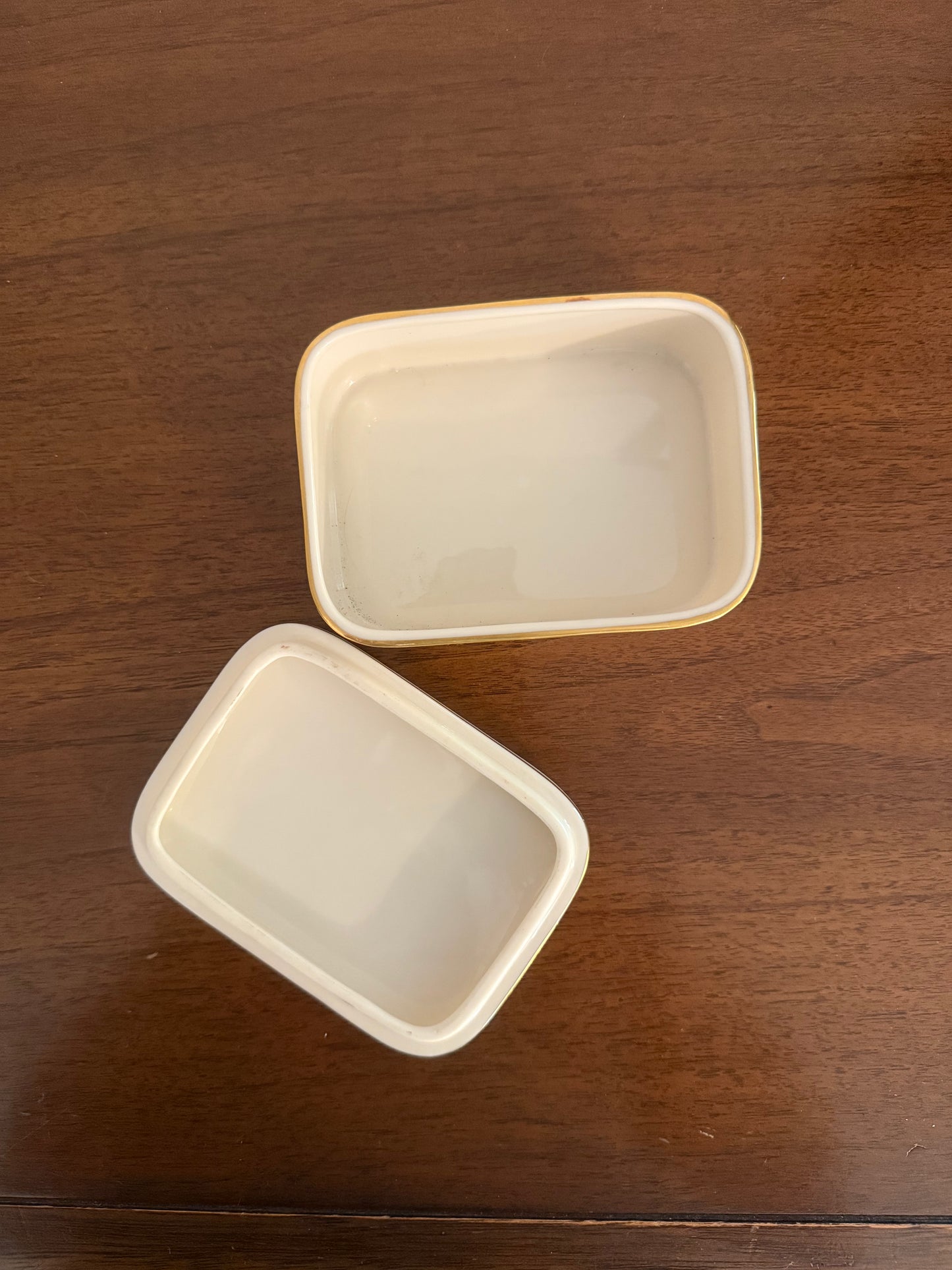 Ceramic Cigarette Case  | Thrift Picks
