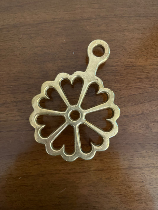 Brass Trivet  | Thrift Picks