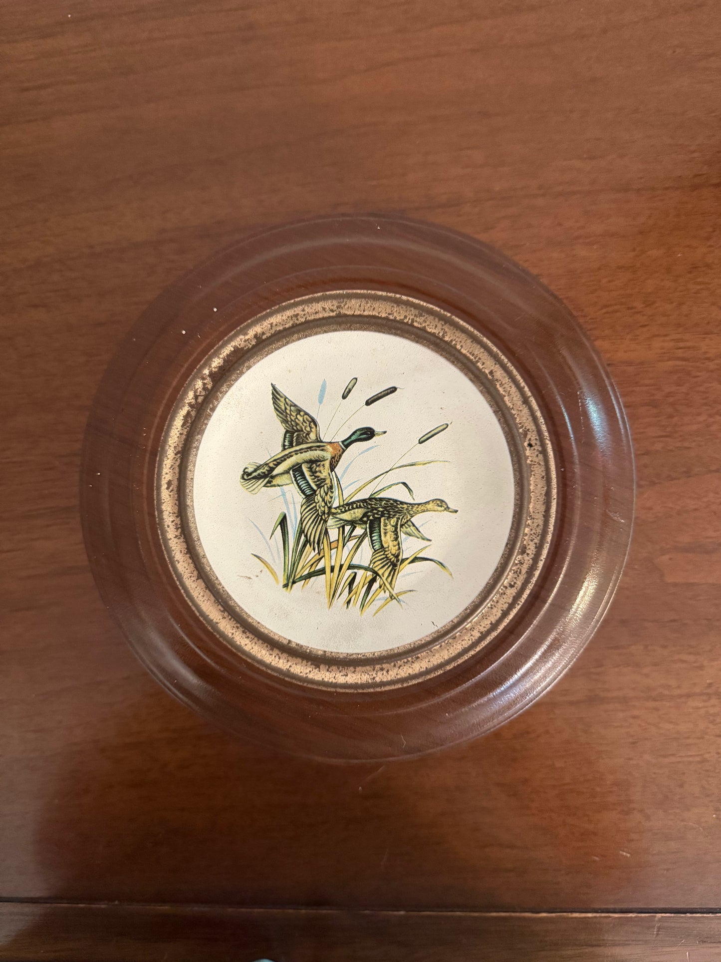 Round Tin  | Thrift Picks